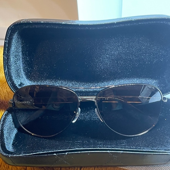 Channel Aviator Sunglasses - Picture 3 of 15